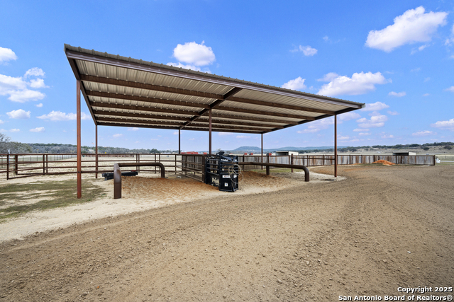 3065 Cypress Creek Rd, Comfort, Texas image 44