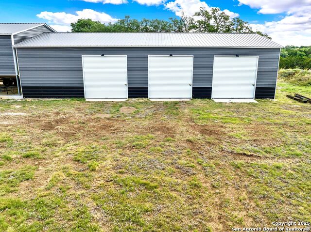 461 Royal Ridge, Bandera, Texas image 12