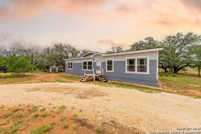 1145 Postert Ln, Floresville, Texas image 4