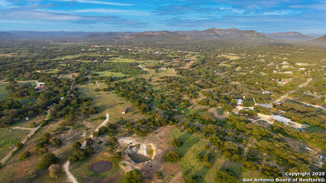 966 Bruce Lane, Camp Wood, Texas image 3
