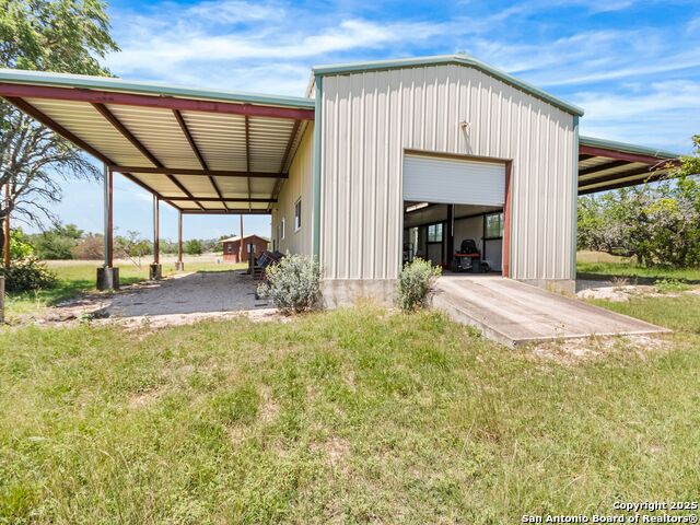 715 Waring Welfare, Comfort, Texas image 12