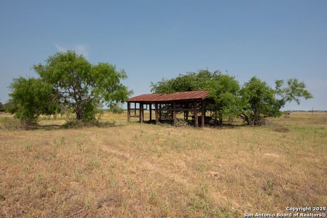 1003 County Road 334, Stockdale, Texas image 13