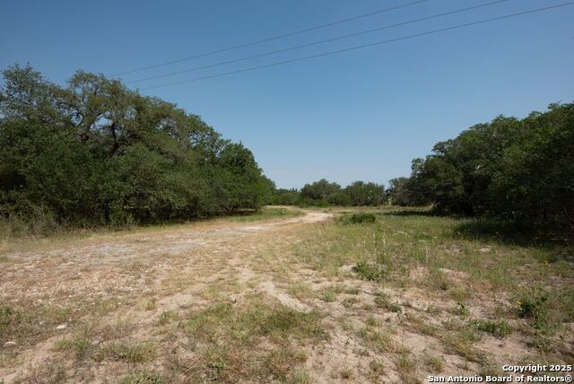 1003 County Road 334, Stockdale, Texas image 15