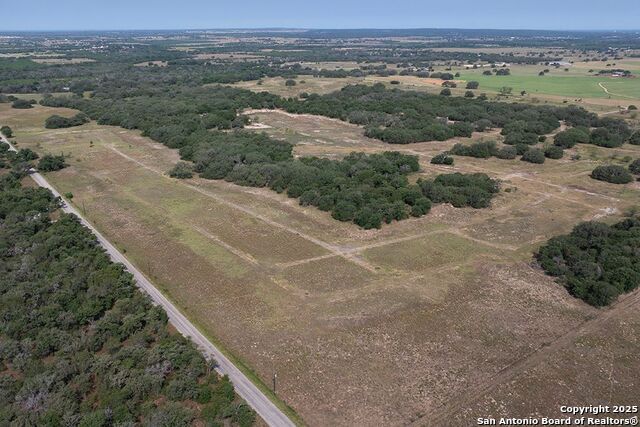 1003 County Road 334, Stockdale, Texas image 25