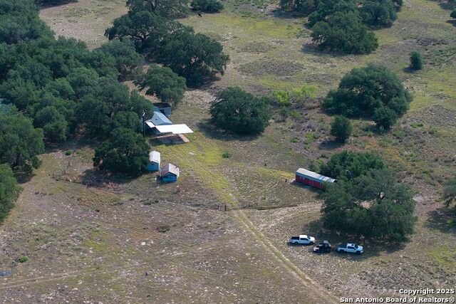 1003 County Road 334, Stockdale, Texas image 32