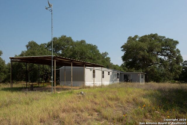 1003 County Road 334, Stockdale, Texas image 33