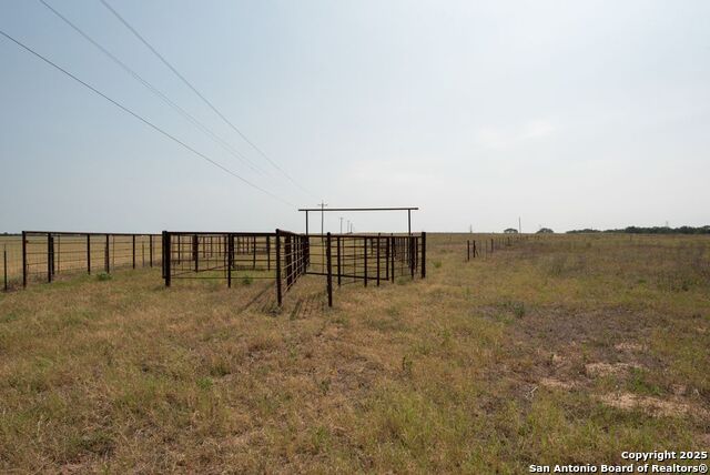 1003 County Road 334, Stockdale, Texas image 37