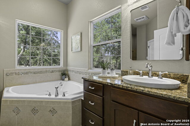 155 Woodrow Center, Kingsbury, Texas image 28