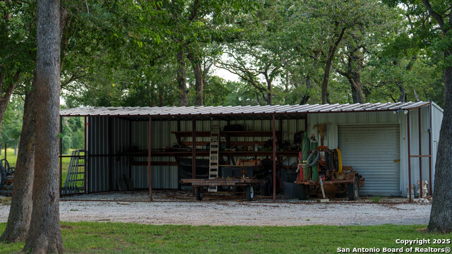 8058 Milam County Road 455, Thorndale, Texas image 31