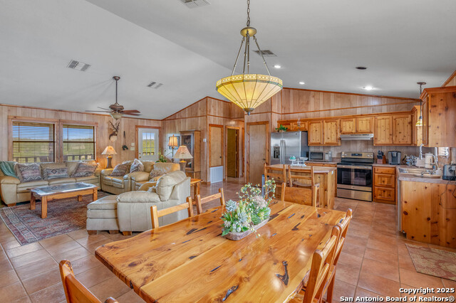 12080 W Ranch Road 337, Camp Wood, Texas image 37