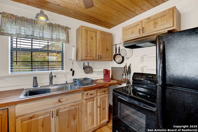 3695 Rio Hondo, Tarpley, Texas image 16