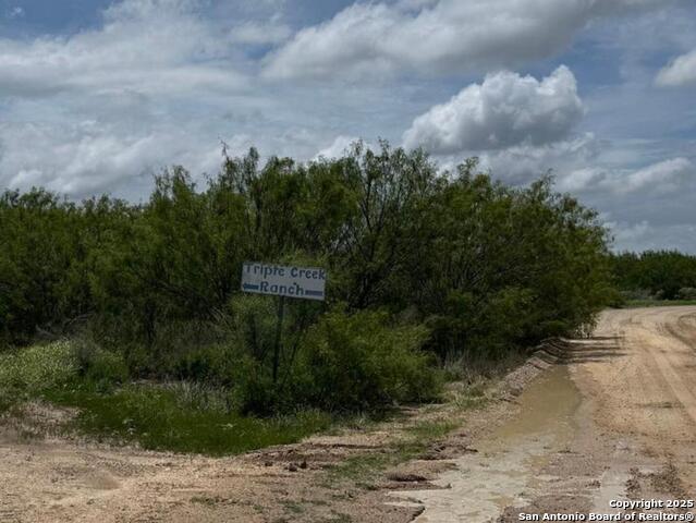 County Rd 4006, Crystal City, Texas image 3