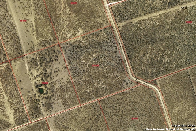 County Rd 4006, Crystal City, Texas image 32