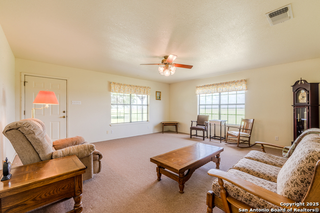 8041 Fm 2200, Yancey, Texas image 15