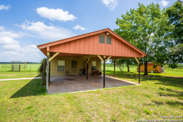 8041 Fm 2200, Yancey, Texas image 20
