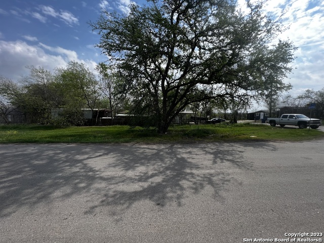603 F St, San Antonio, Texas image 2