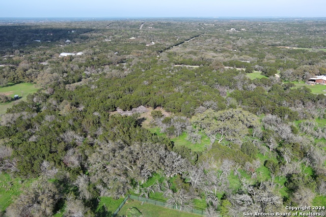 8205 Wegner Rd, New Braunfels, Texas image 10