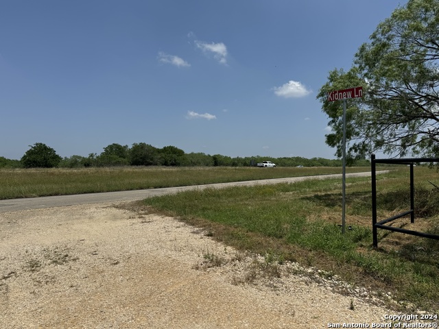 16485 Interstate 10, Luling, Texas image 35