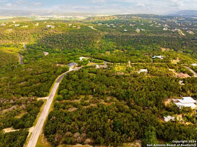 235 Hilltop Rdg, New Braunfels, Texas image 5