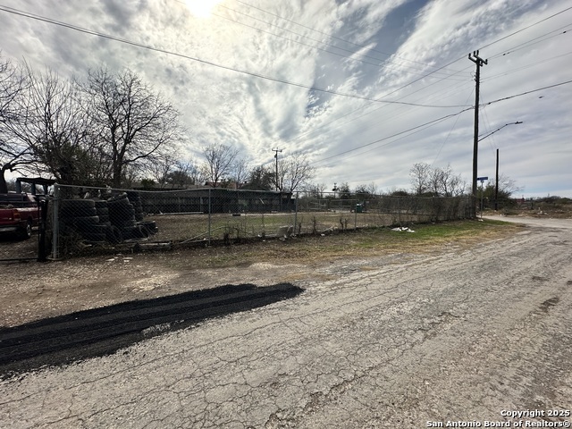1702 Navidad, San Antonio, Texas image 3