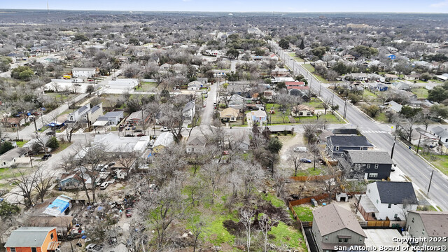 215 Poppy St, San Antonio, Texas image 9