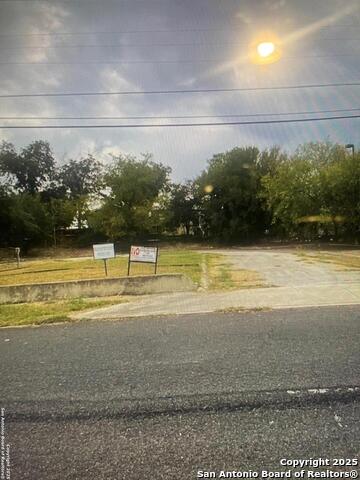 918 Hedges, San Antonio, Texas image 2