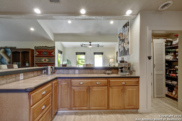 1340 Hinch, New Braunfels, Texas image 32