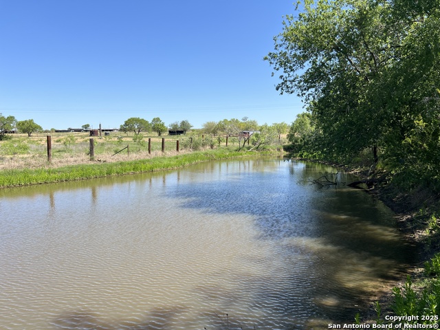 3894 S State Highway 173, Devine, Texas image 5