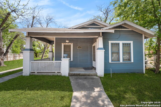 242 Simon, San Antonio, Texas image 7