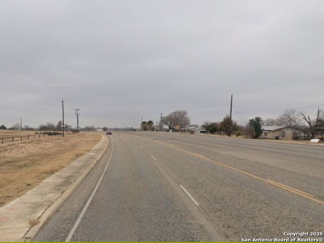 2806 Us Highway 90, Hondo, Texas image 4