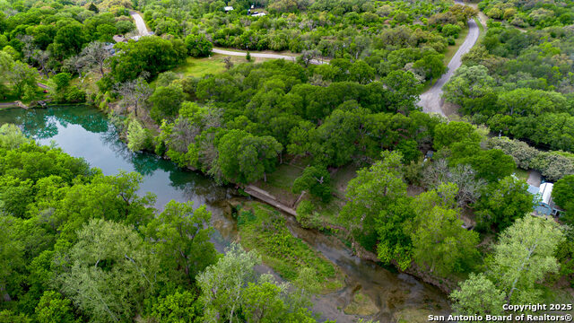 1600 River Trl, Seguin, Texas image 4