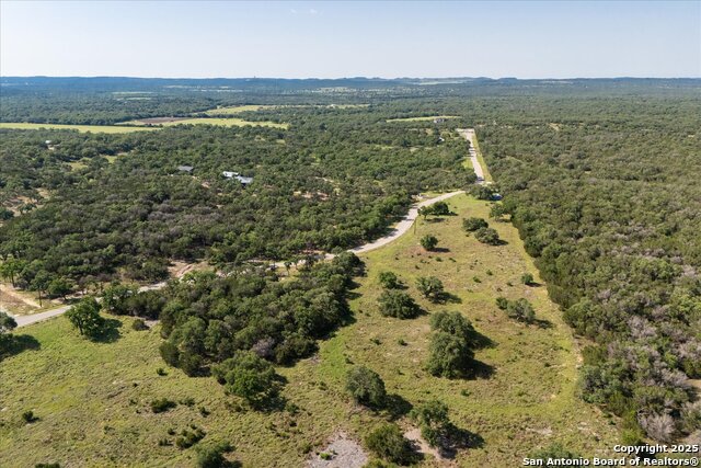 32568 Tierra Robles Dr, Bulverde, Texas image 28