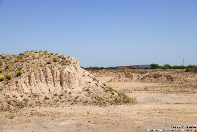 000 Us Hwy 83 N, Laredo, Texas image 14