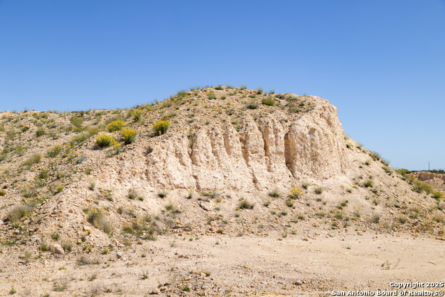 000 Us Hwy 83 N, Laredo, Texas image 16