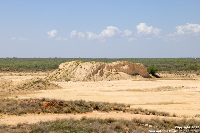 000 Us Hwy 83 N, Laredo, Texas image 24