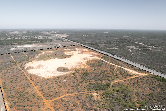 000 Us Hwy 83 N, Laredo, Texas image 27