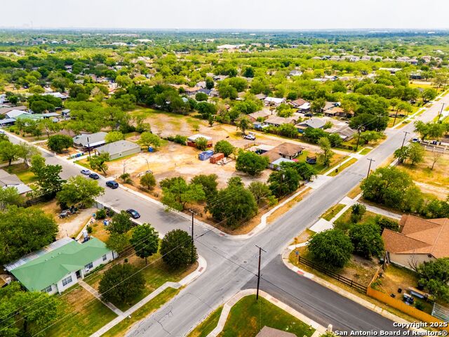 877 W Villaret Blvd, San Antonio, Texas image 7