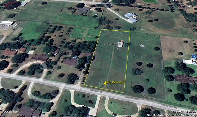 210 Deer Run, Pleasanton, Texas image 9