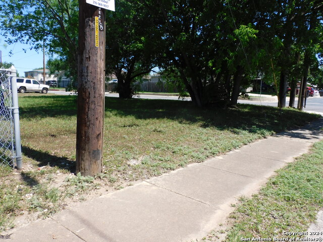 3827 Bay, San Antonio, Texas image 22