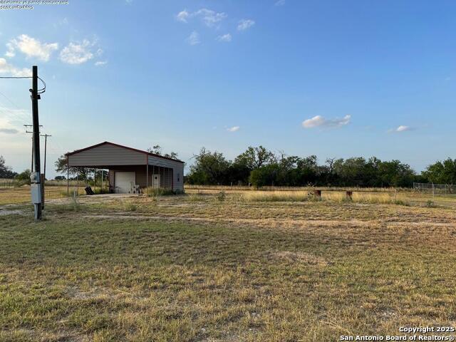 125 Maravillas Dr, Pleasanton, Texas image 2