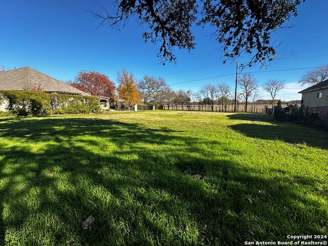 2848 E Rock Barn Dr, Kerrville, Texas image 4