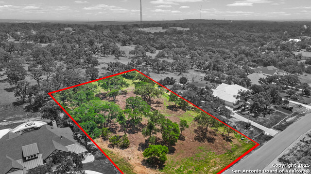 355 Curvatura, New Braunfels, Texas image 9
