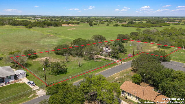 11831 James, Adkins, Texas image 1