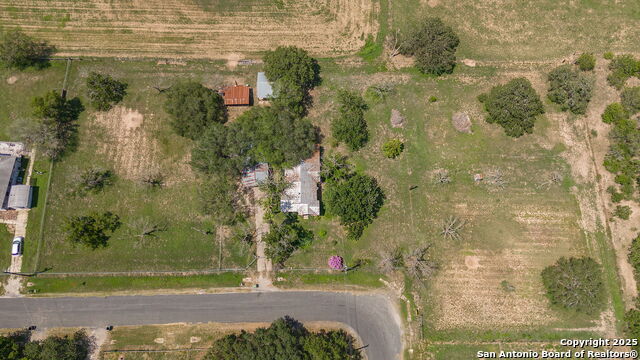 11831 James, Adkins, Texas image 16