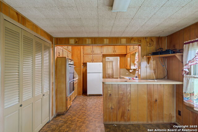 11831 James, Adkins, Texas image 21