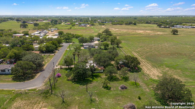 11831 James, Adkins, Texas image 6