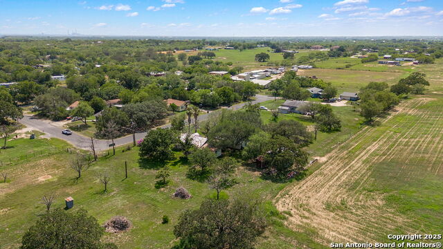 11831 James, Adkins, Texas image 7