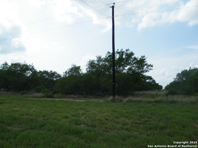 000 Pr Mia, Floresville, Texas image 10