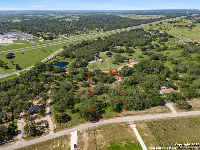 163 Palomino Trail, Natalia, Texas image 11