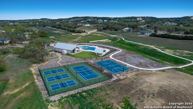 697 Travis Forest, Bulverde, Texas image 40